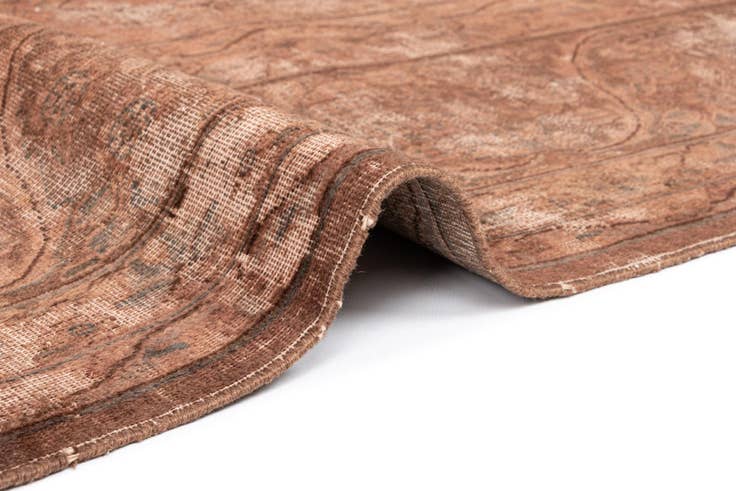 Detail image of 9' 10 x 12' 10 Vintage Royal Wool Rug