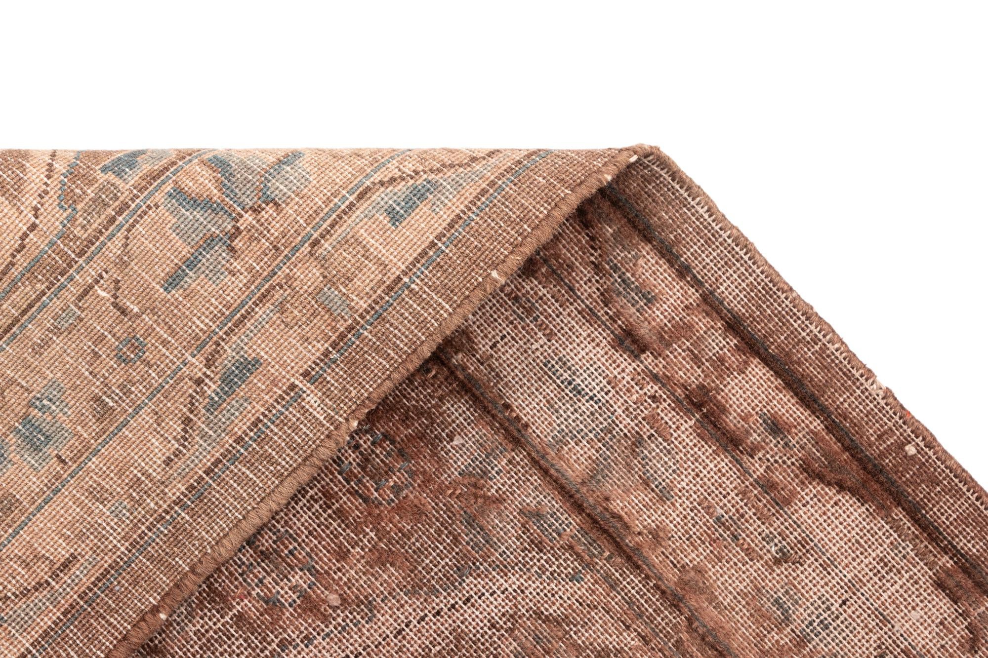 9' 10 x 12' 10 Vintage Royal Wool Rug