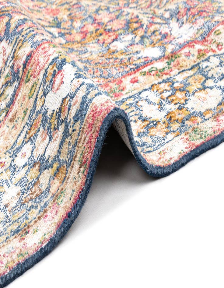 Detail image of 5' 7 x 9' 8 Vintage Royal Wool Rug