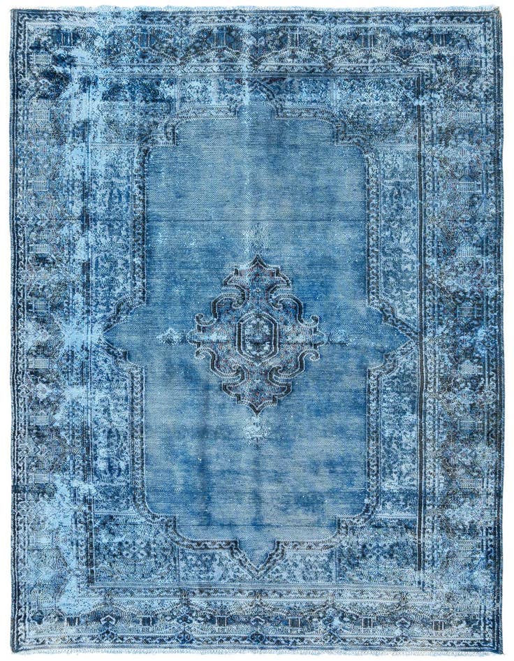 Detail image of 4' 6 x 7' 11 Vintage Royal Wool Rug