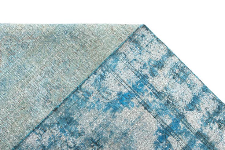 Detail image of 8' 7 x 11' 5 Vintage Royal Wool Rug