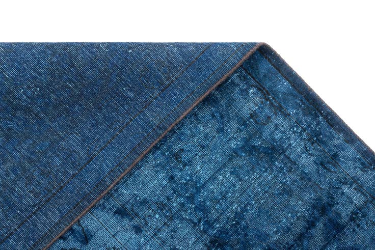 Detail image of 9' 7 x 13' 2 Vintage Royal Wool Rug