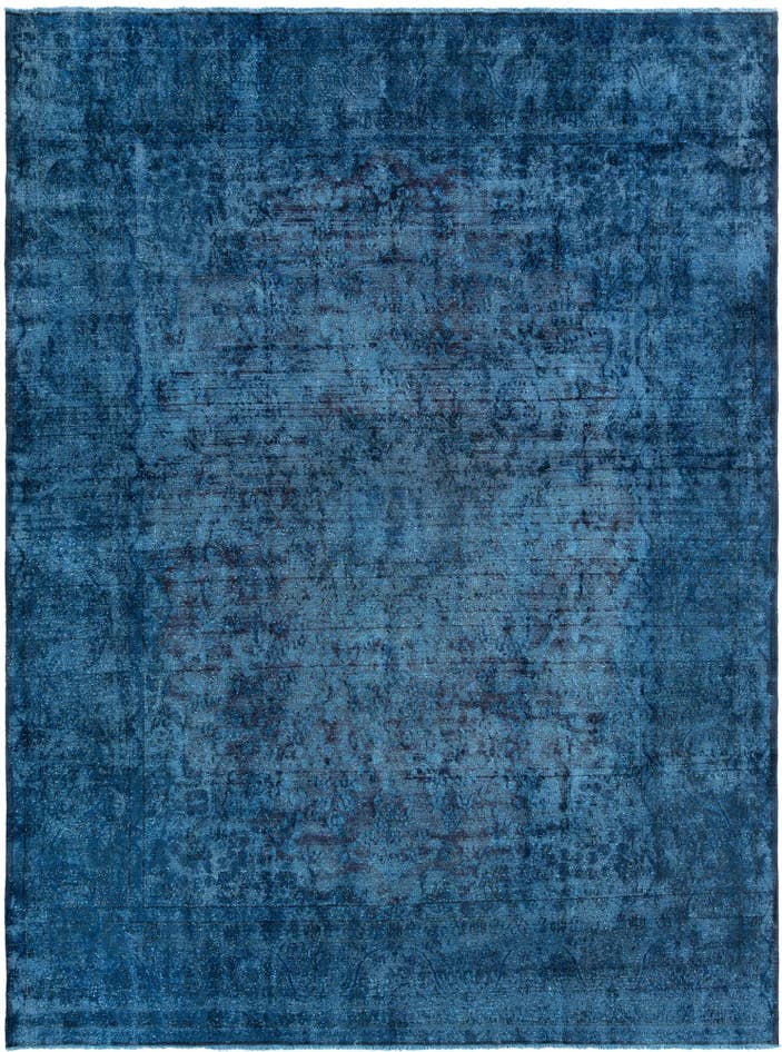 Detail image of 9' 7 x 13' 2 Vintage Royal Wool Rug
