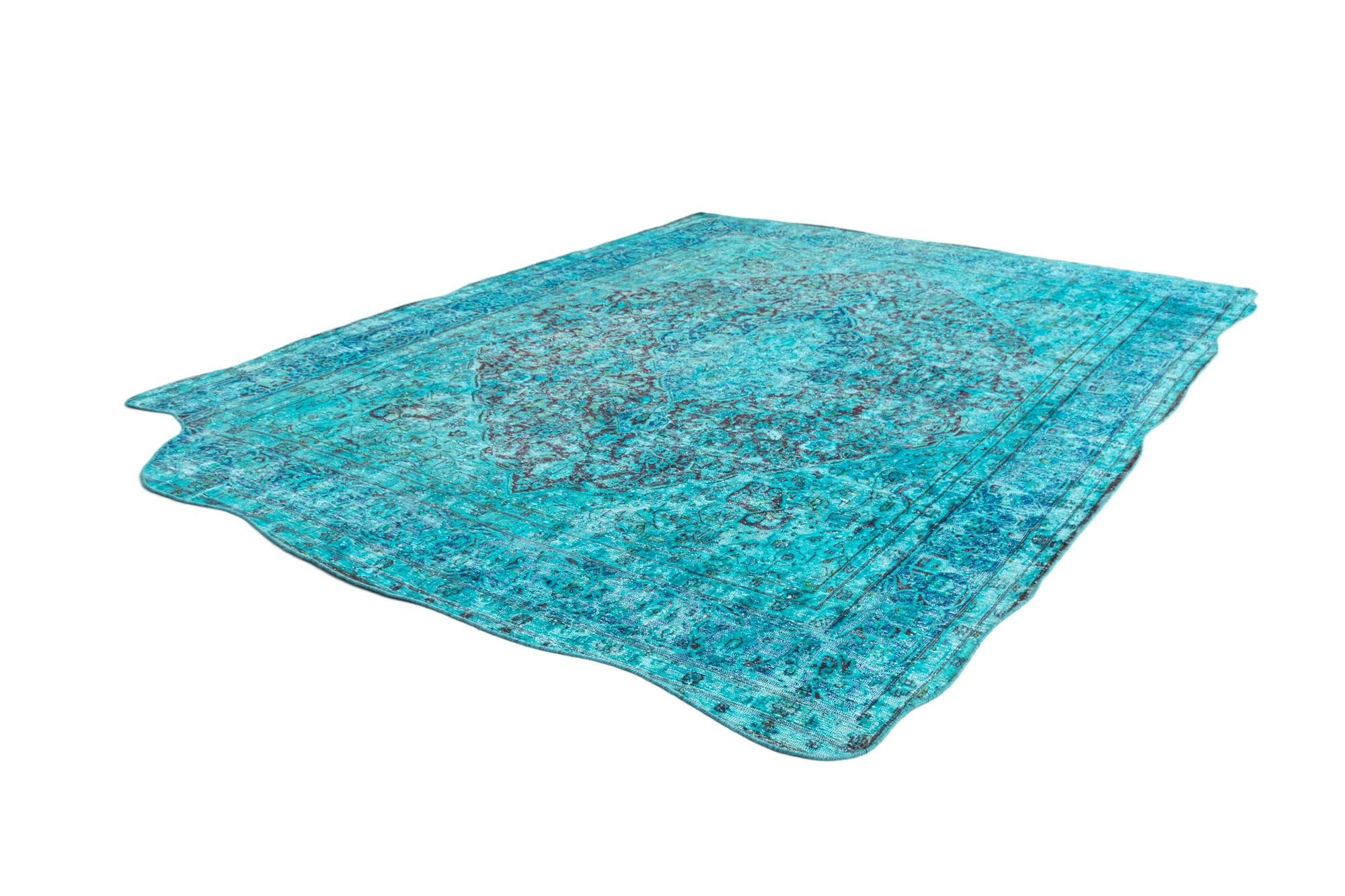 9' 7 x 13' Vintage Royal Wool Rug