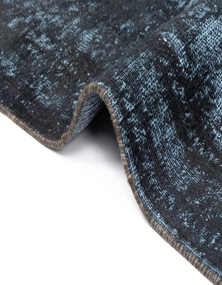 Detail image of 9' 3 x 12' 5 Vintage Royal Wool Rug