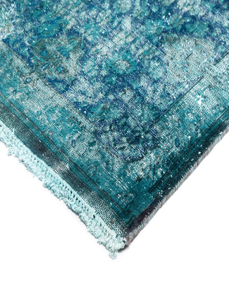 Detail image of 9' 10 x 13' Vintage Royal Wool Rug