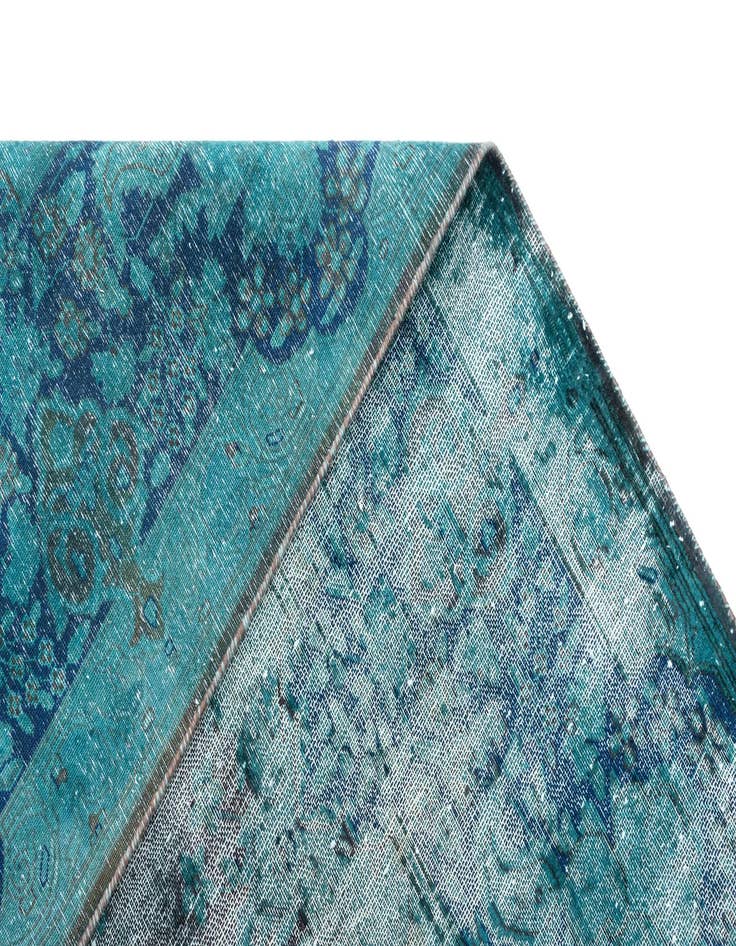 Detail image of 9' 10 x 13' Vintage Royal Wool Rug