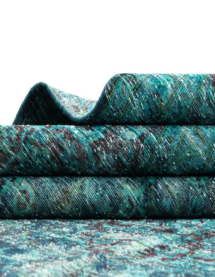 Detail image of 9' 9 x 12' 11 Vintage Royal Wool Rug