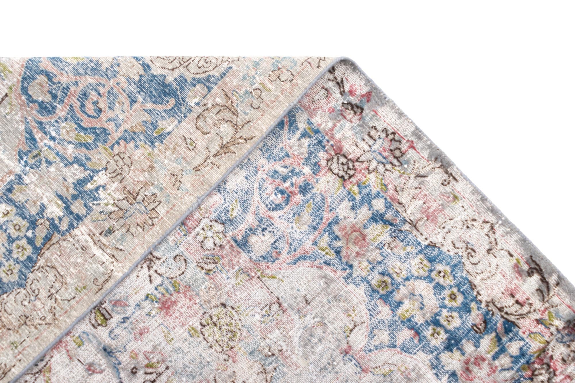 10' x 13' 4 Vintage Royal Wool Rug