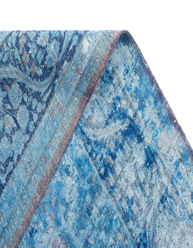 Detail image of 10' 1 x 14' Vintage Royal Wool Rug