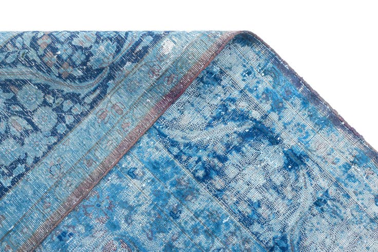 Detail image of 10' 1 x 14' Vintage Royal Wool Rug