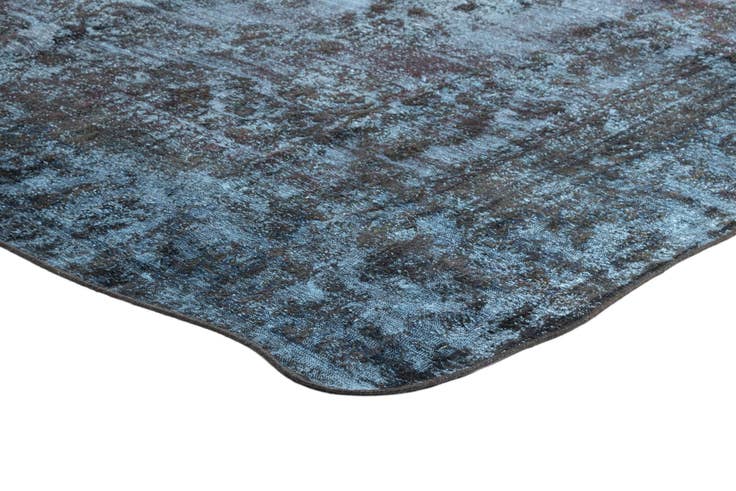 Detail image of 9' 9 x 11' 9 Vintage Royal Wool Rug