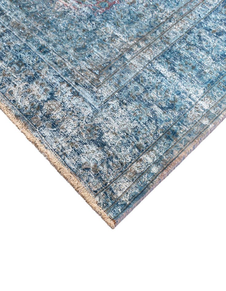 Detail image of 9' 10 x 12' 9 Vintage Royal Wool Rug
