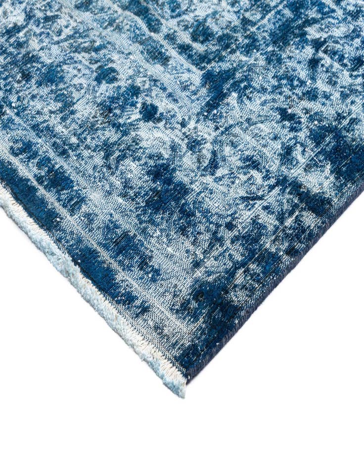 Detail image of 8' 10 x 12' 2 Vintage Royal Wool Rug