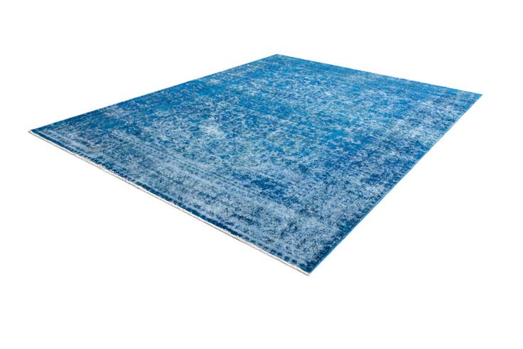 Detail image of 9' 7 x 12' 4 Vintage Royal Wool Rug