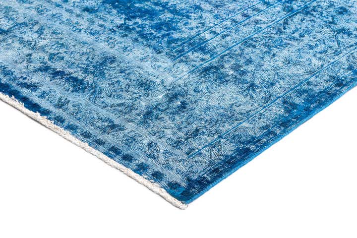 9' 7 x 12' 4 Vintage Royal Wool Rug