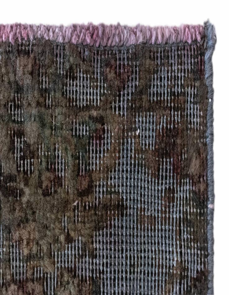 Detail image of 6' 9 x 9' 8 Vintage Royal Wool Rug