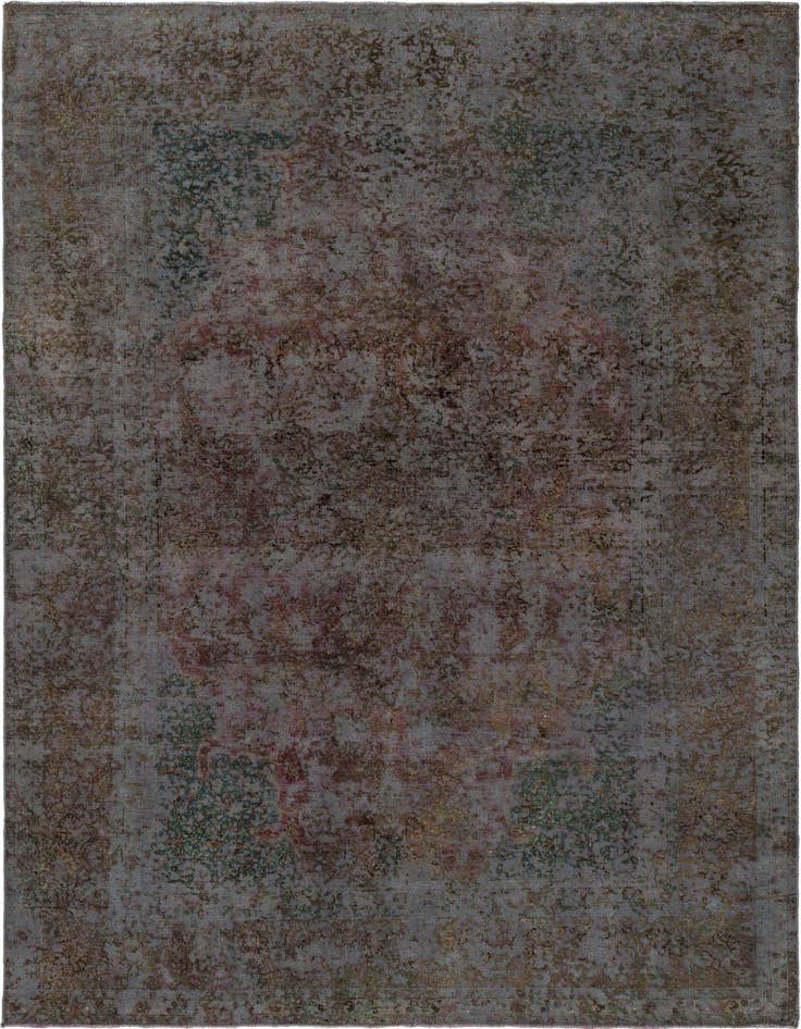 Detail image of 6' 9 x 9' 8 Vintage Royal Wool Rug