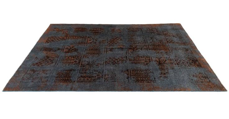 Detail image of 4' 6 x 6' 4 Vintage Royal Wool Rug