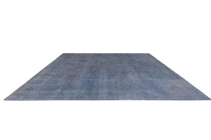Detail image of 9' 6 x 12' 10 Vintage Royal Wool Rug
