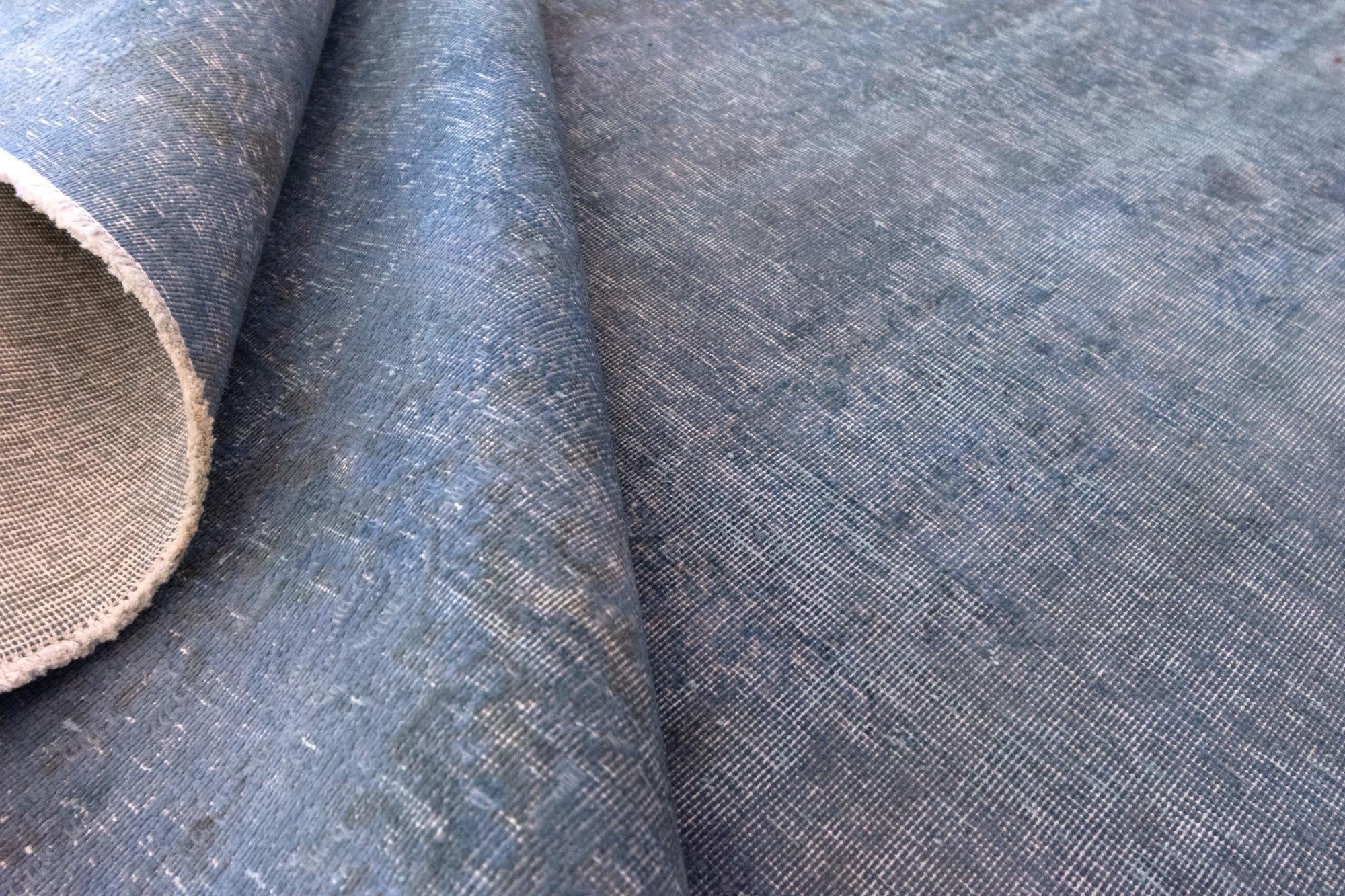 9' 6 x 12' 10 Vintage Royal Wool Rug
