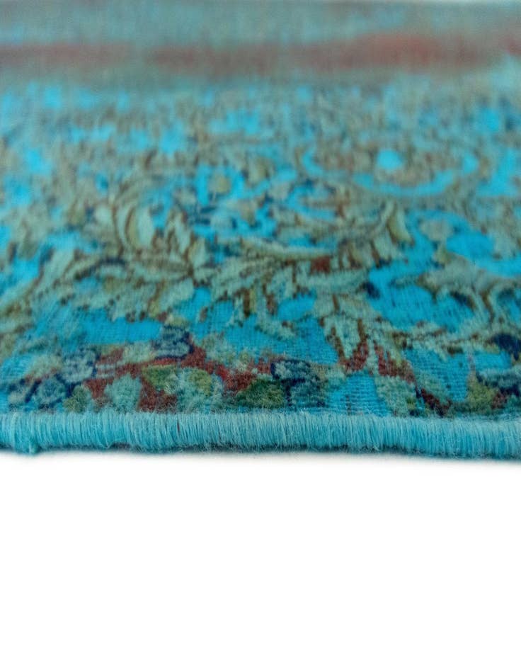 Detail image of 9' 5 x 12' 4 Vintage Royal Wool Rug