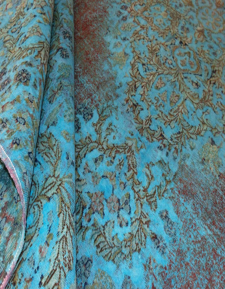 Detail image of 9' 5 x 12' 4 Vintage Royal Wool Rug