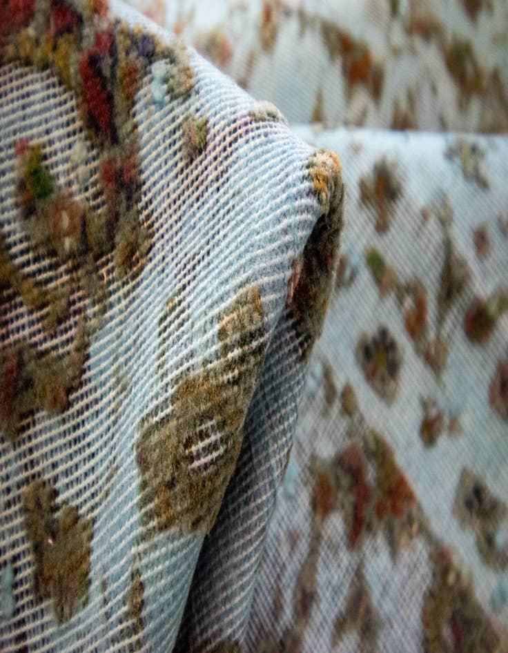 Detail image of 9' 4 x 12' 8 Vintage Royal Wool Rug