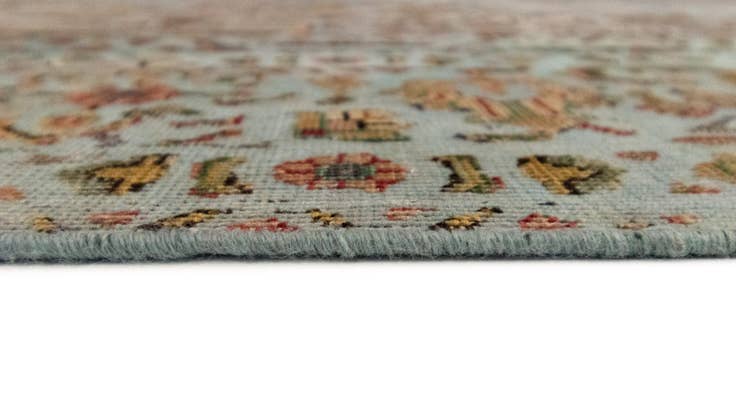 Detail image of 9' 11 x 12' 10 Vintage Royal Wool Rug