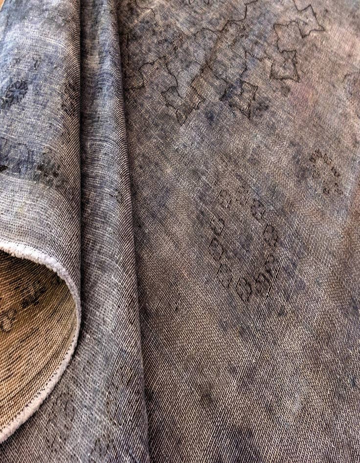 Detail image of 9' 1 x 12' 7 Vintage Royal Wool Rug