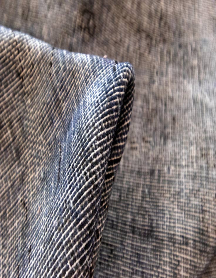 Detail image of 9' 1 x 12' 7 Vintage Royal Wool Rug