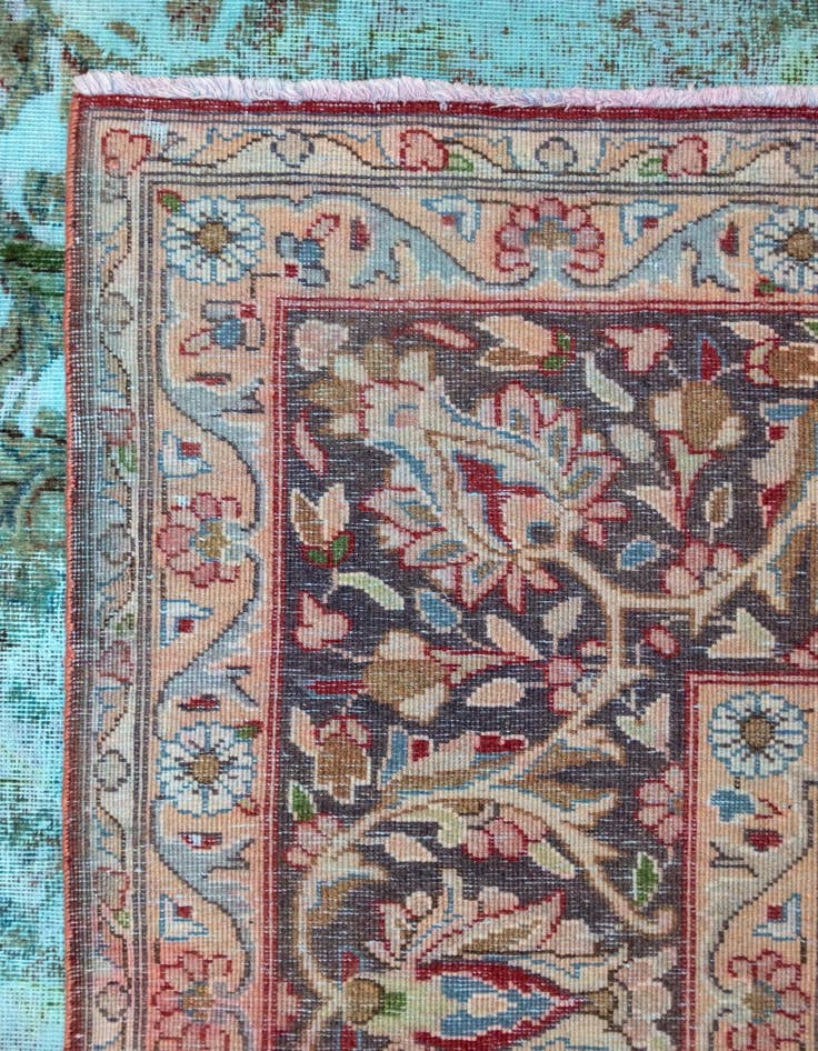 Detail image of 9' 5 x 13' 3 Vintage Royal Wool Rug