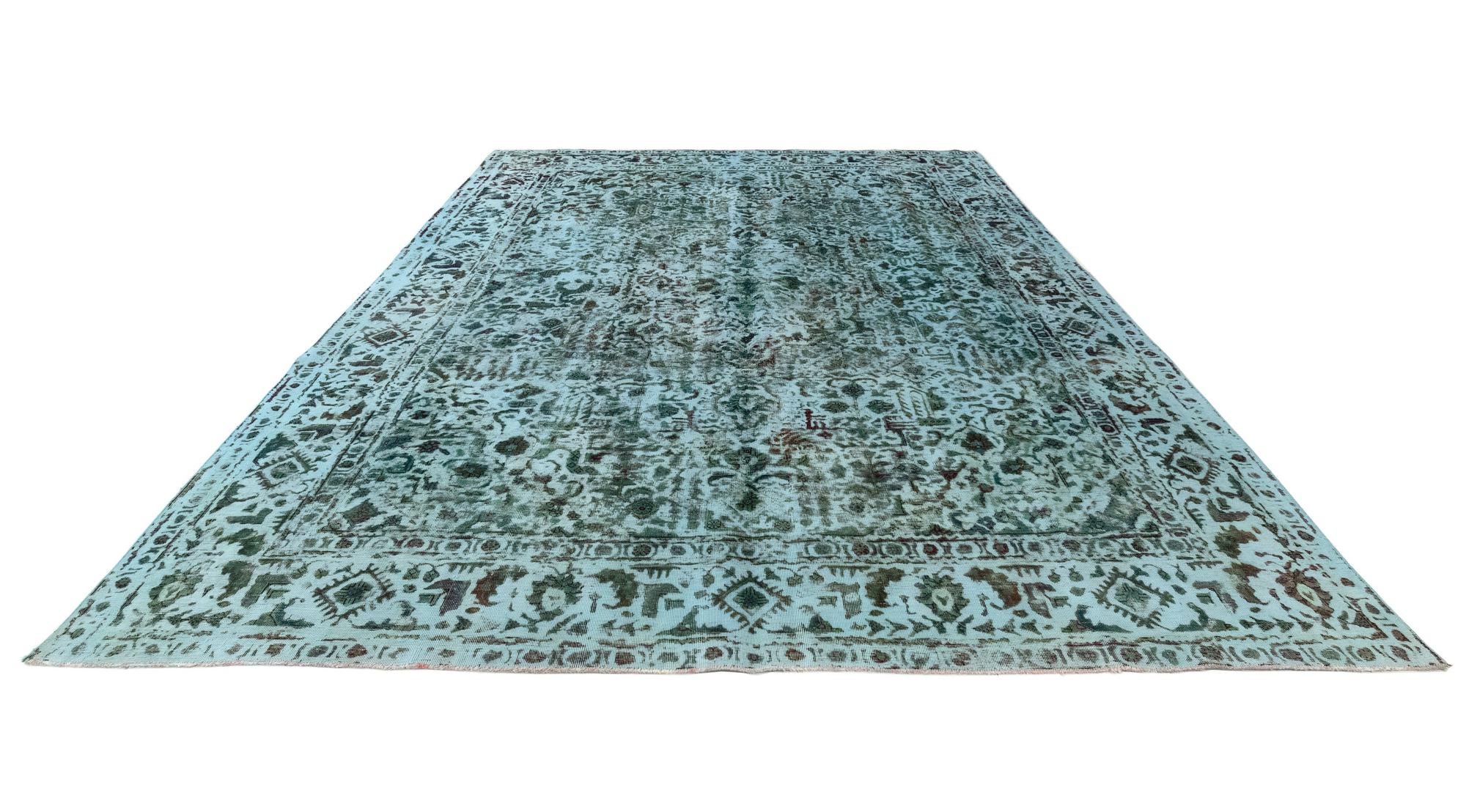 9' 5 x 12' 2 Vintage Royal Wool Rug