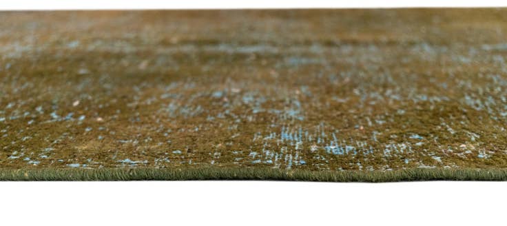 Detail image of 3' 8 x 6' 8 Vintage Royal Wool Rug