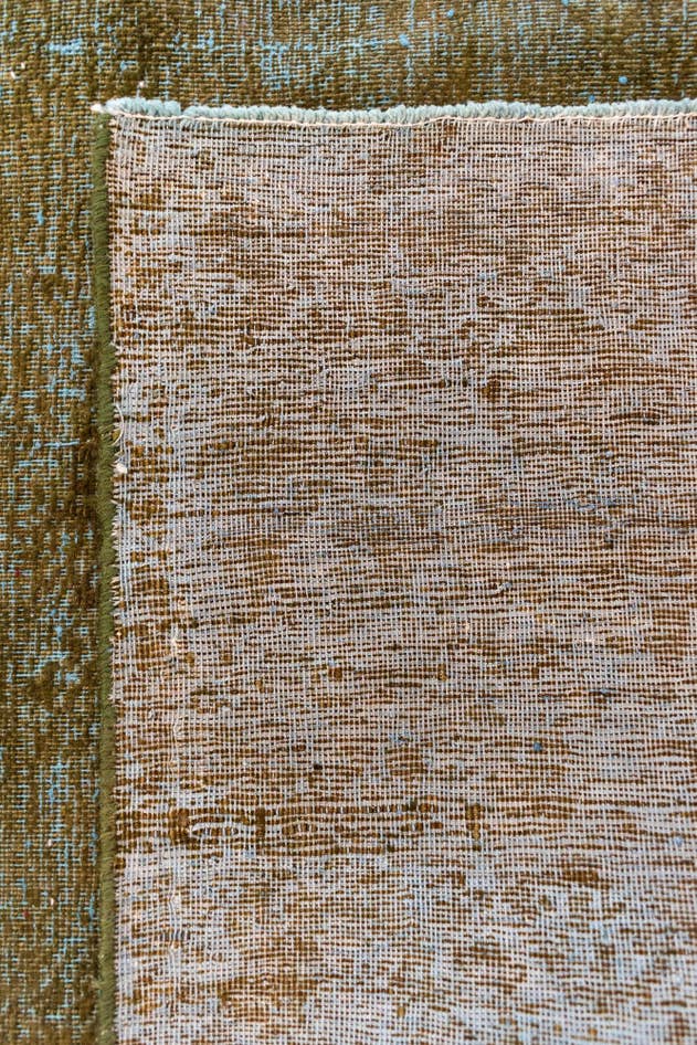 Detail image of 3' 8 x 6' 8 Vintage Royal Wool Rug