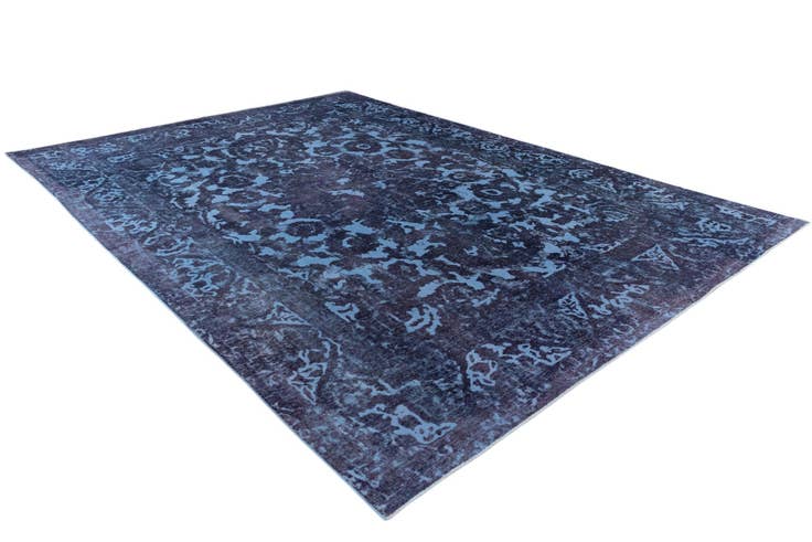 Detail image of 9' 6 x 13' 3 Vintage Royal Wool Rug