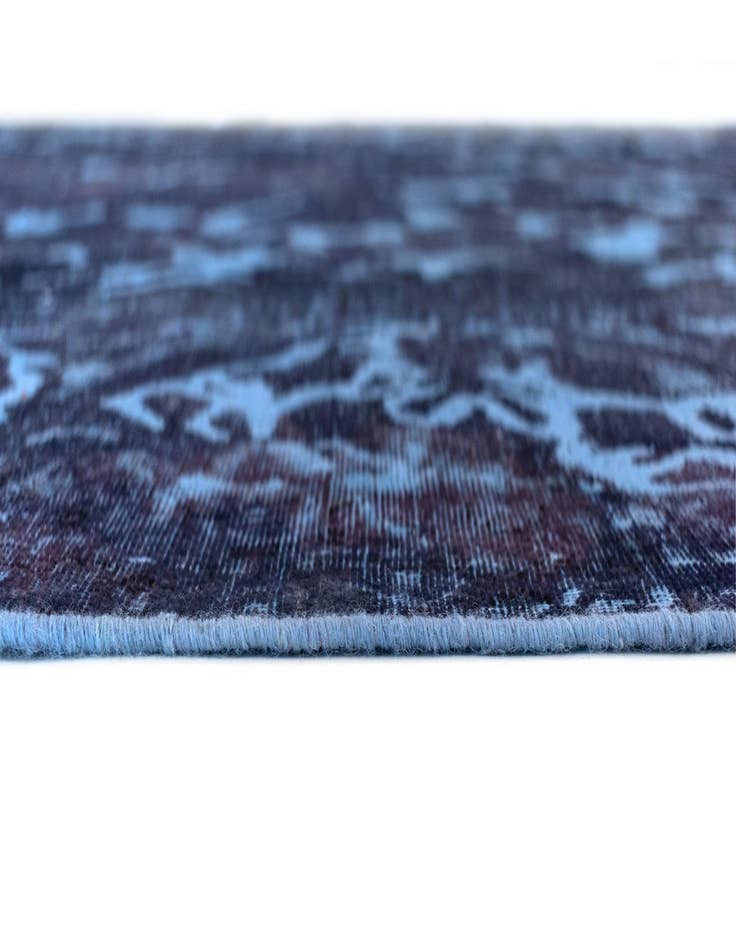 Detail image of 9' 6 x 13' 3 Vintage Royal Wool Rug