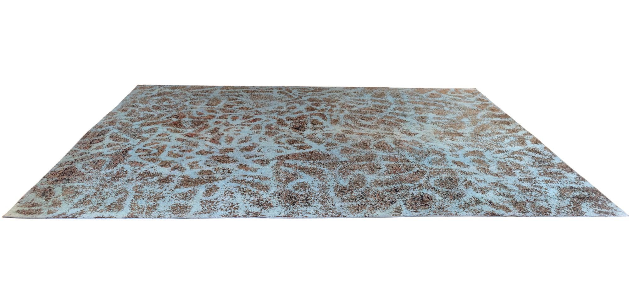 9' 8 x 13' 7 Vintage Royal Wool Rug