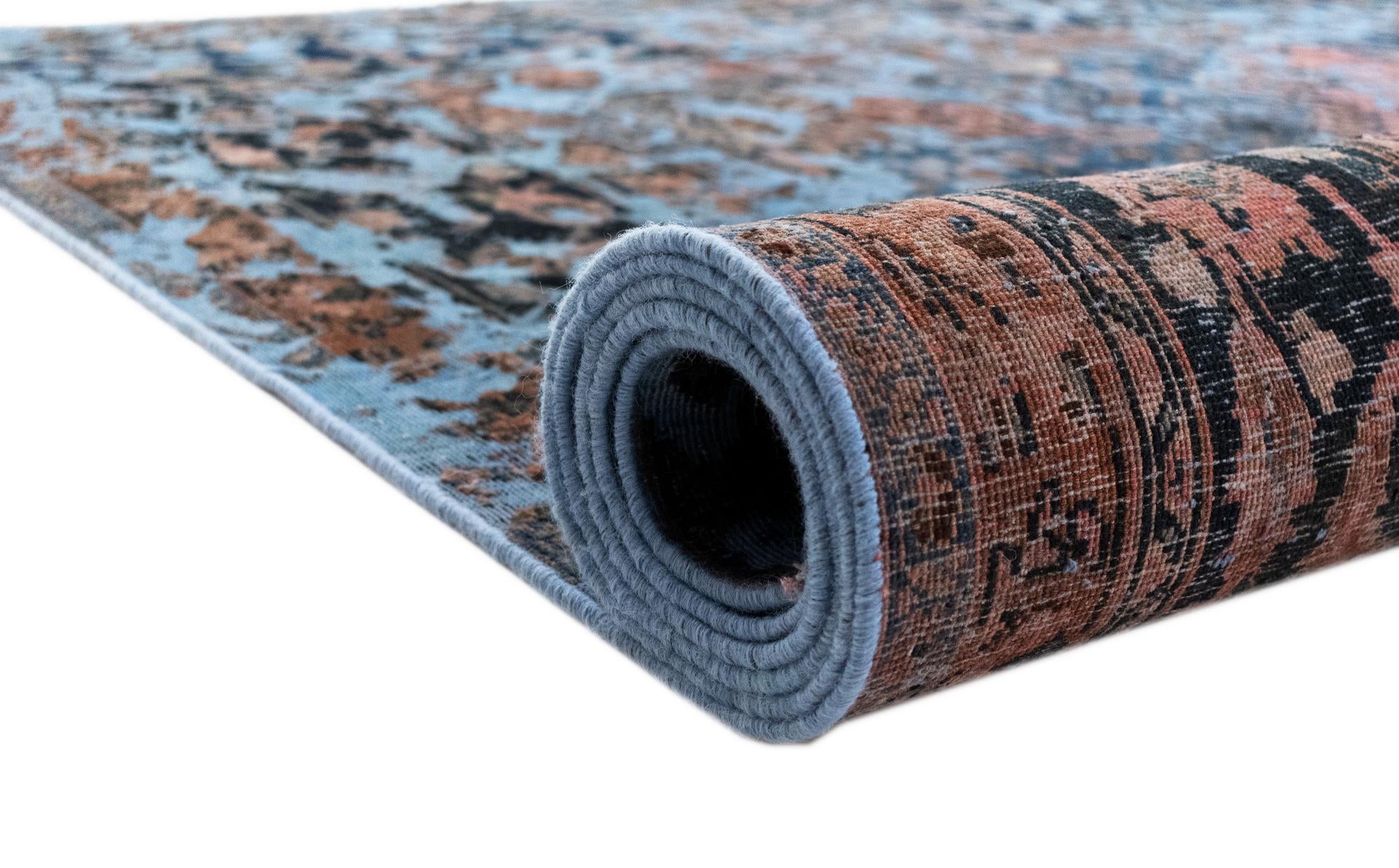 7' 11 x 10' 8 Vintage Royal Wool Rug