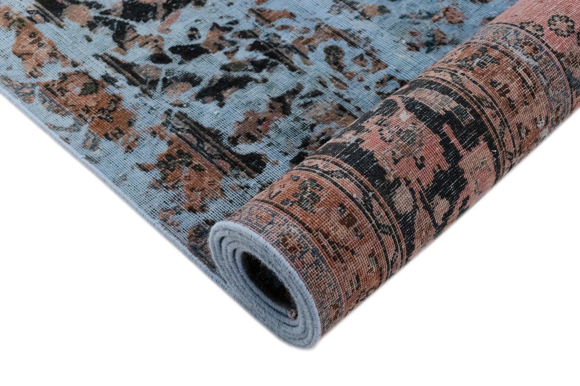 7' 11 x 10' 8 Vintage Royal Wool Rug
