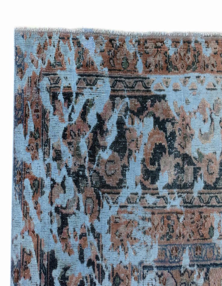 Detail image of 7' 11 x 10' 8 Vintage Royal Wool Rug