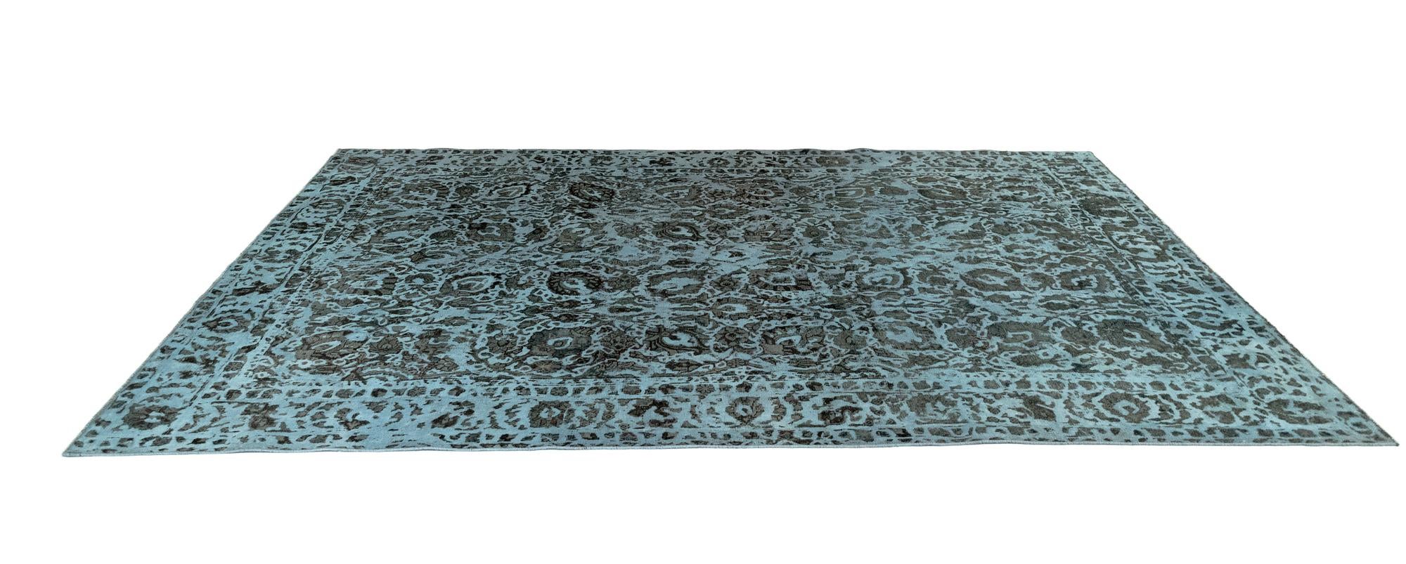 7' 10 x 11' 1 Vintage Royal Wool Rug