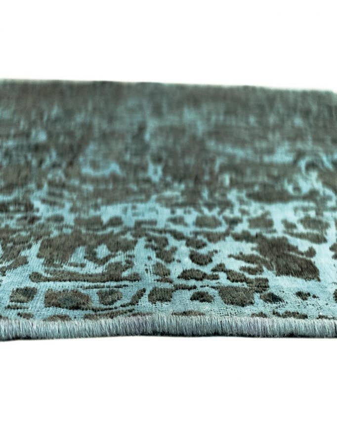 Detail image of 7' 10 x 11' 1 Vintage Royal Wool Rug