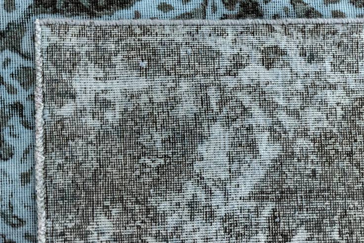 Detail image of 7' 10 x 11' 1 Vintage Royal Wool Rug