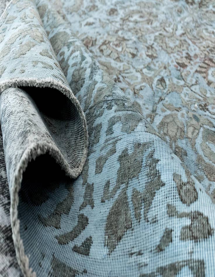 Detail image of 7' 10 x 11' 1 Vintage Royal Wool Rug