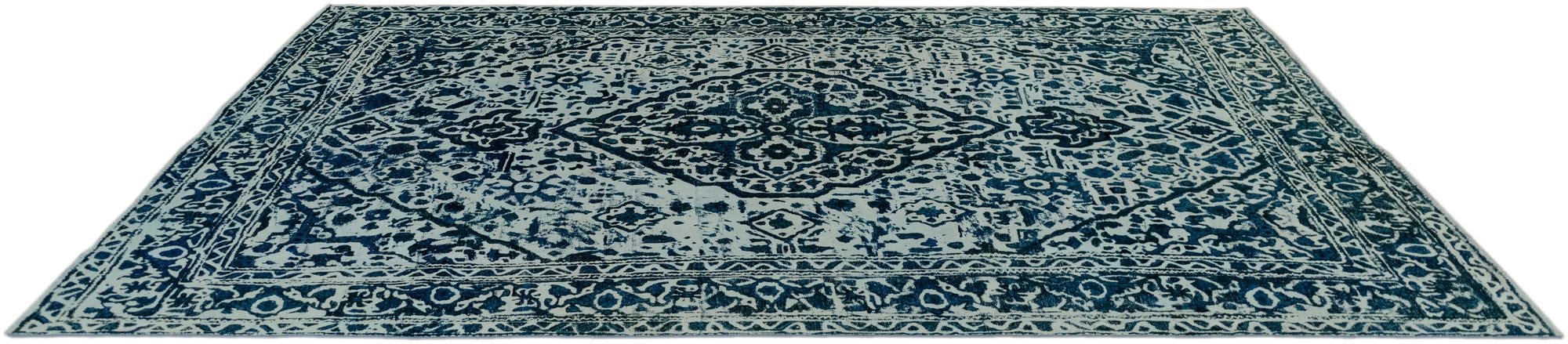 7' 7 x 11' 5 Vintage Royal Wool Rug