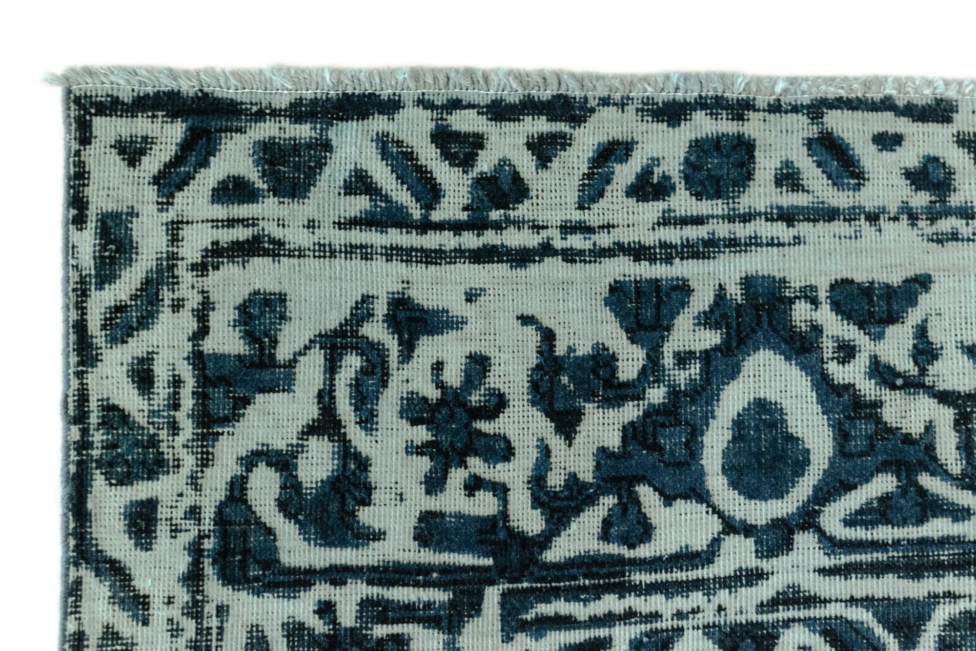 7' 7 x 11' 5 Vintage Royal Wool Rug