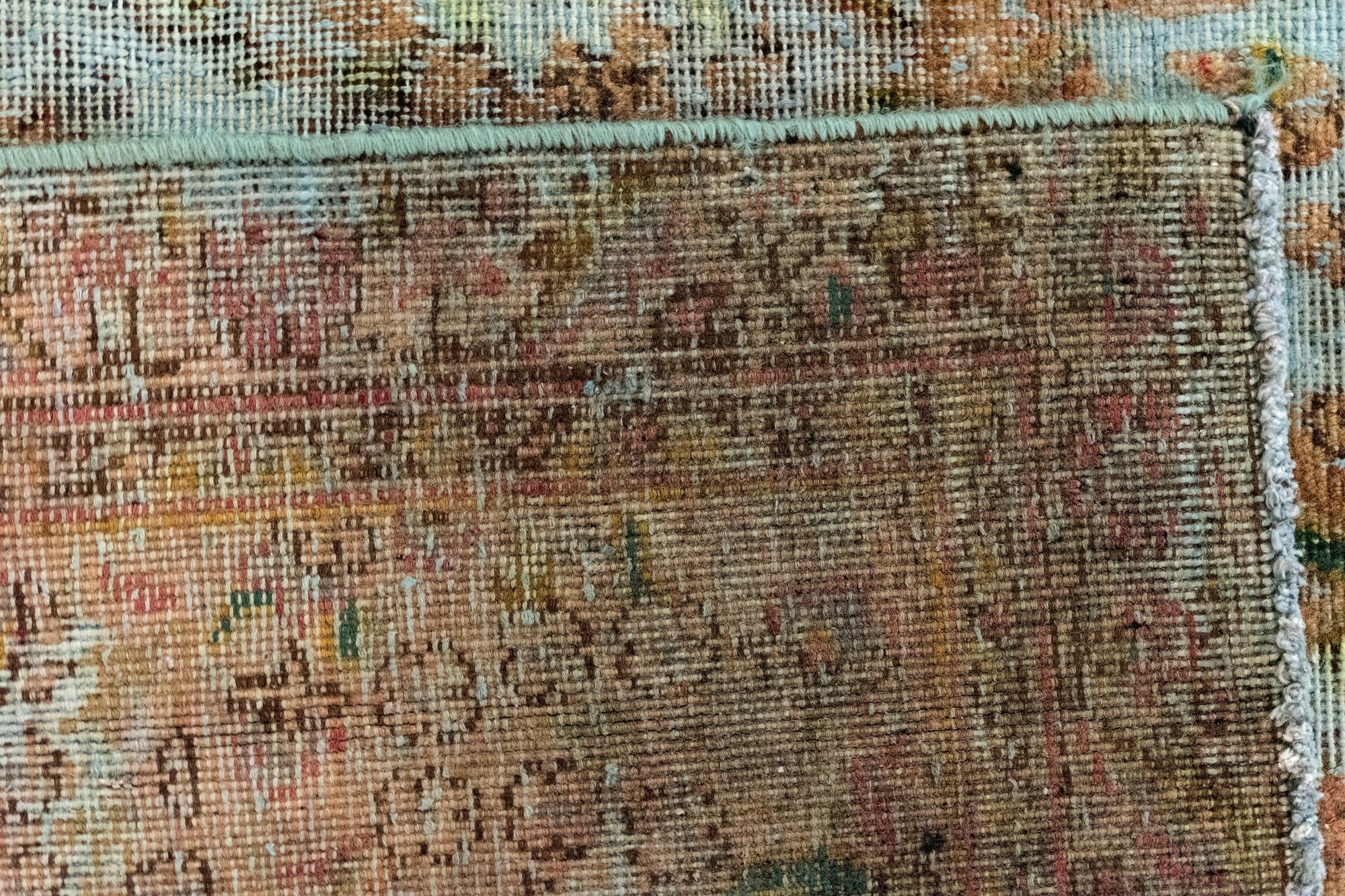 8' 1 x 11' 2 Vintage Royal Wool Rug