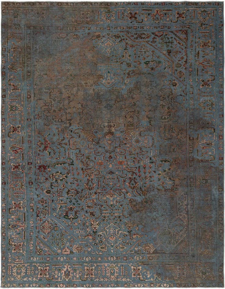 Detail image of 6' 3 x 9' 3 Vintage Royal Wool Rug
