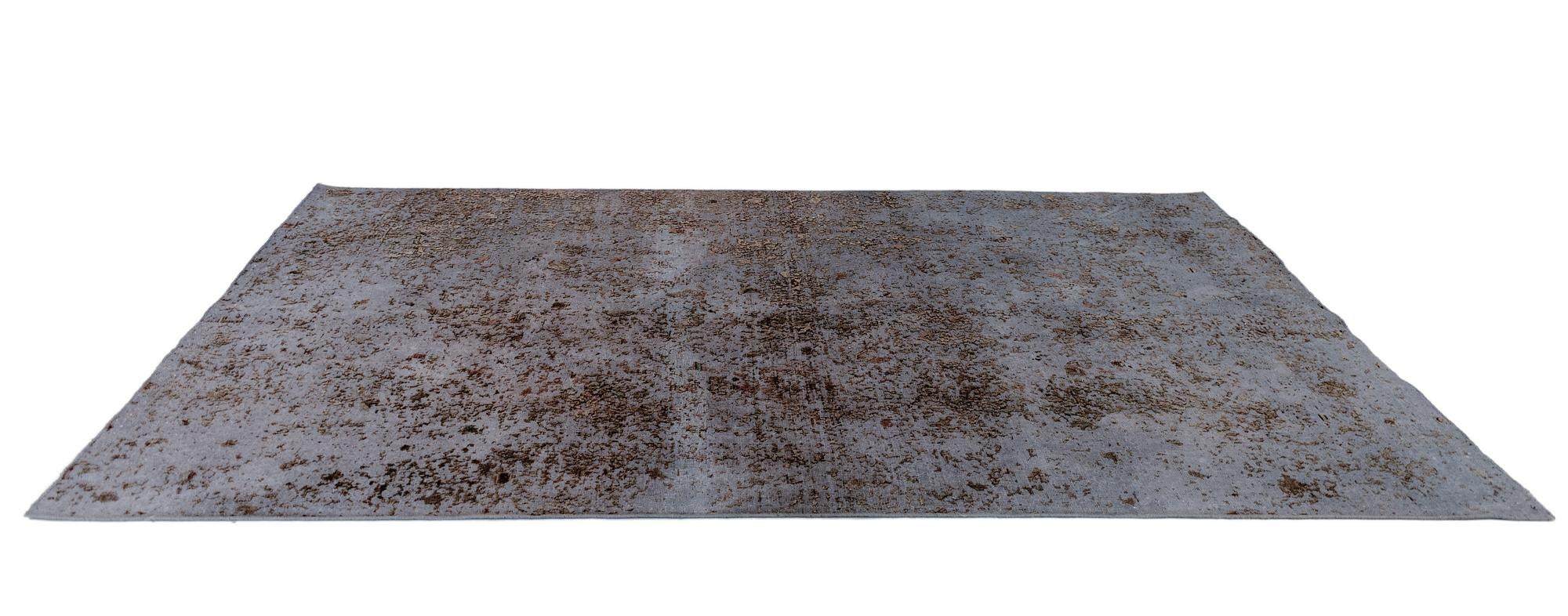 6' 1 x 9' 10 Vintage Royal Wool Rug